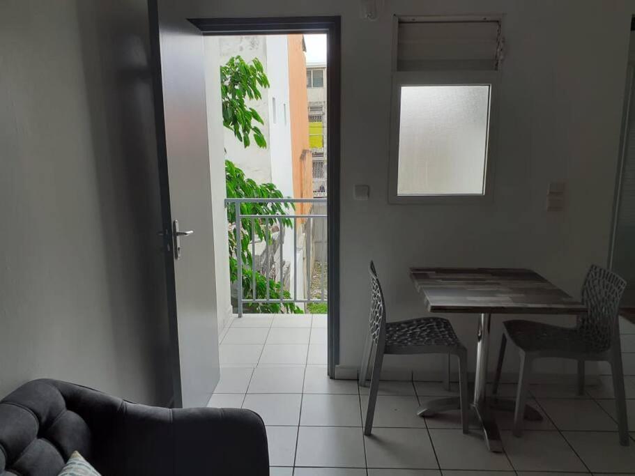 Sejour D'Affaires Ou De Loisirs A Pointe A Pitre Apartment Bagian luar foto